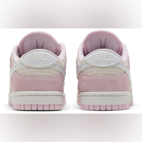 NIKE Dunk Low LX "Pink Foam" sneakers Size 7 - Picture 14 of 16